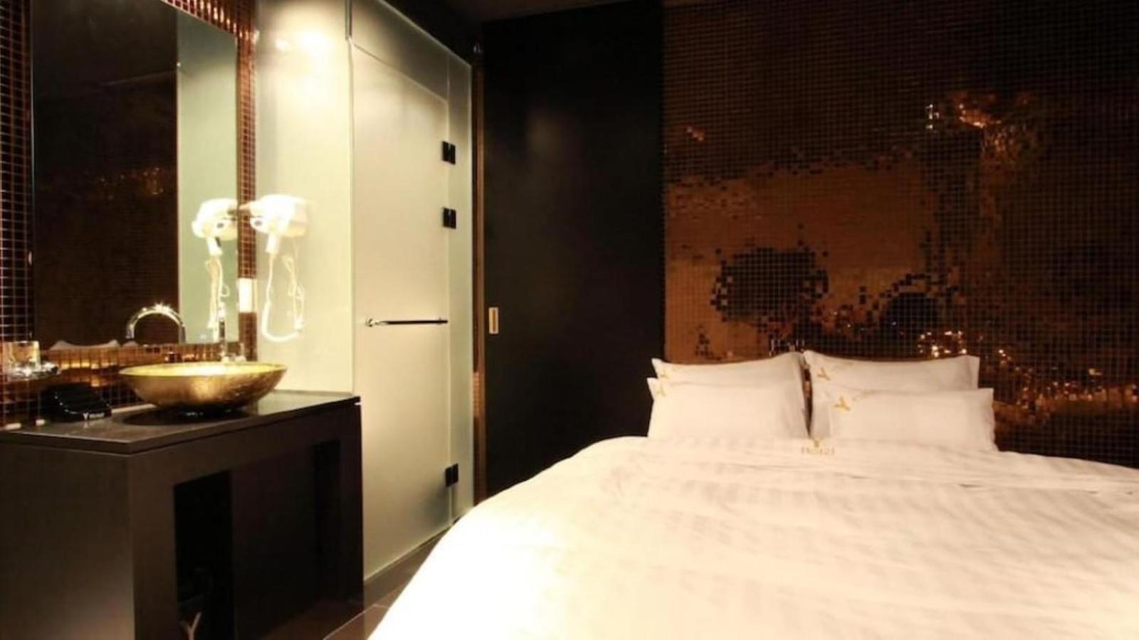 Shinchon Y Hotel Seoul Exterior photo