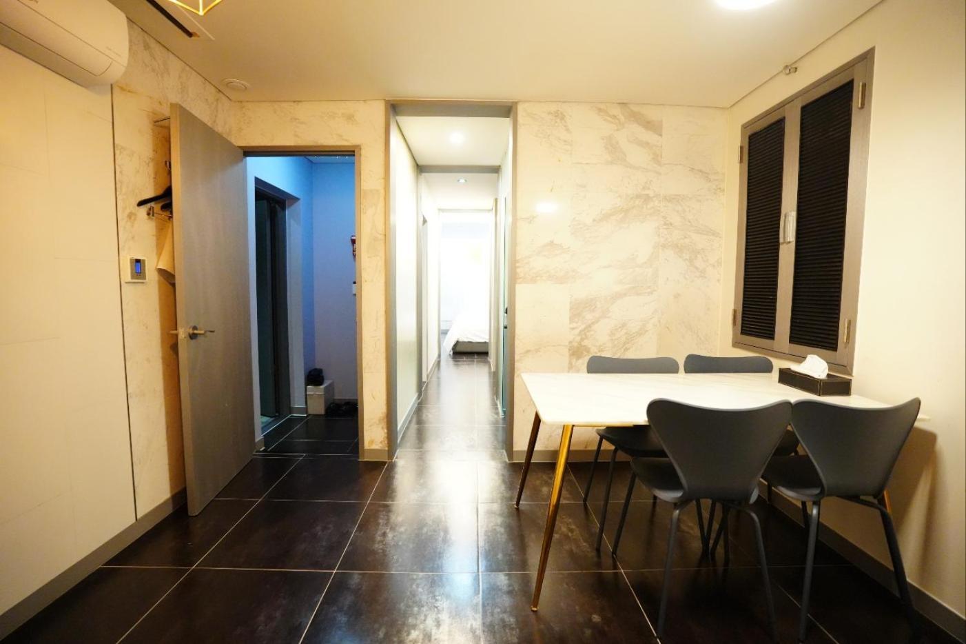 Shinchon Y Hotel Seoul Exterior photo